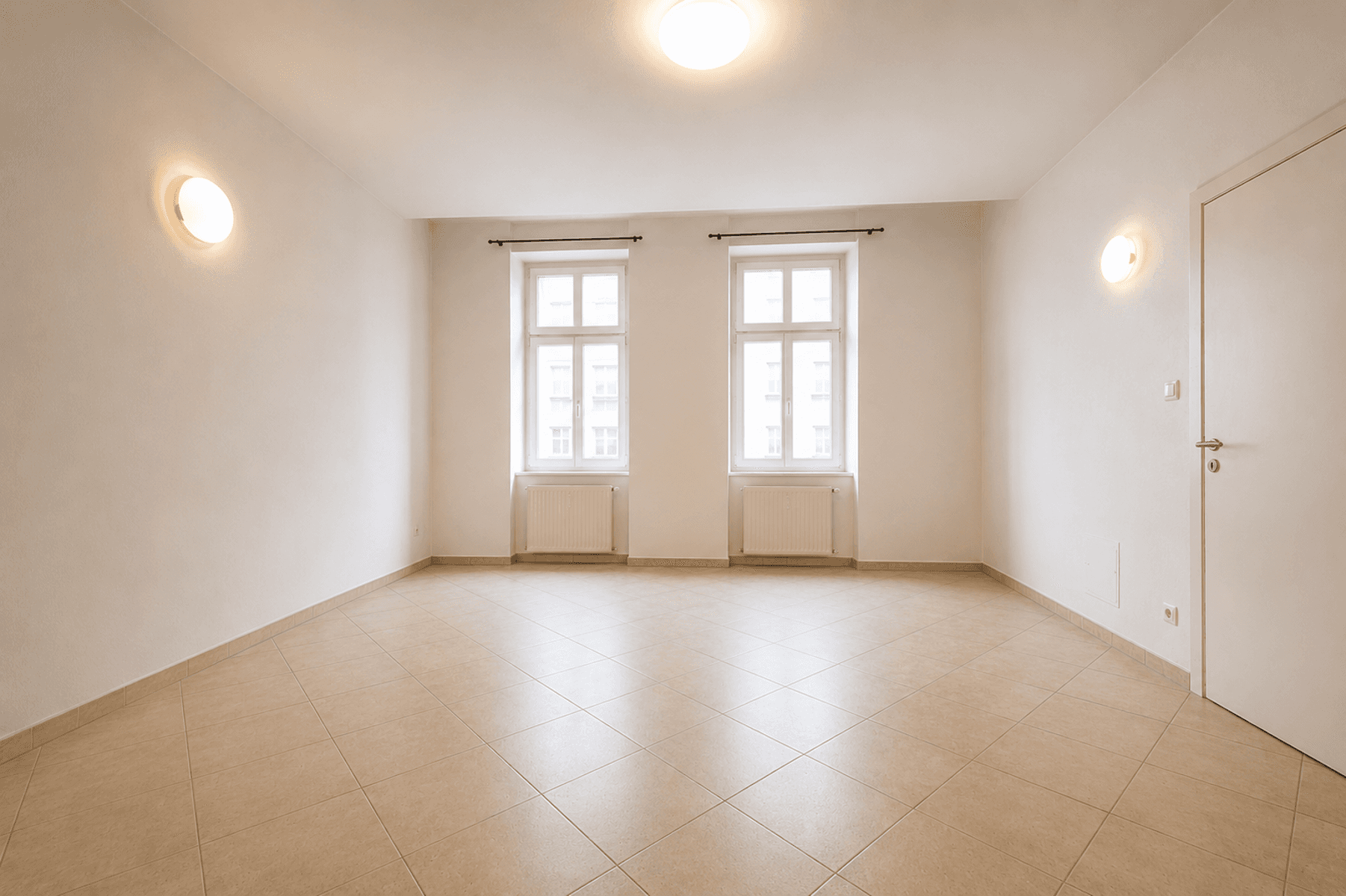 SUPERBE APPARTEMENT 1 CHAMBRE - A RAFRAICHIR - FAIBLE CHARGE — photo 4