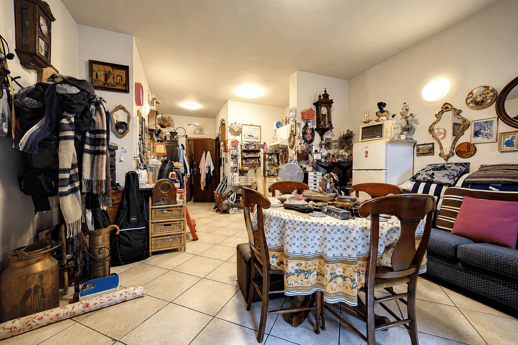 SUPERBE APPARTEMENT 1 CHAMBRE - A RAFRAICHIR - FAIBLE CHARGE — photo 2