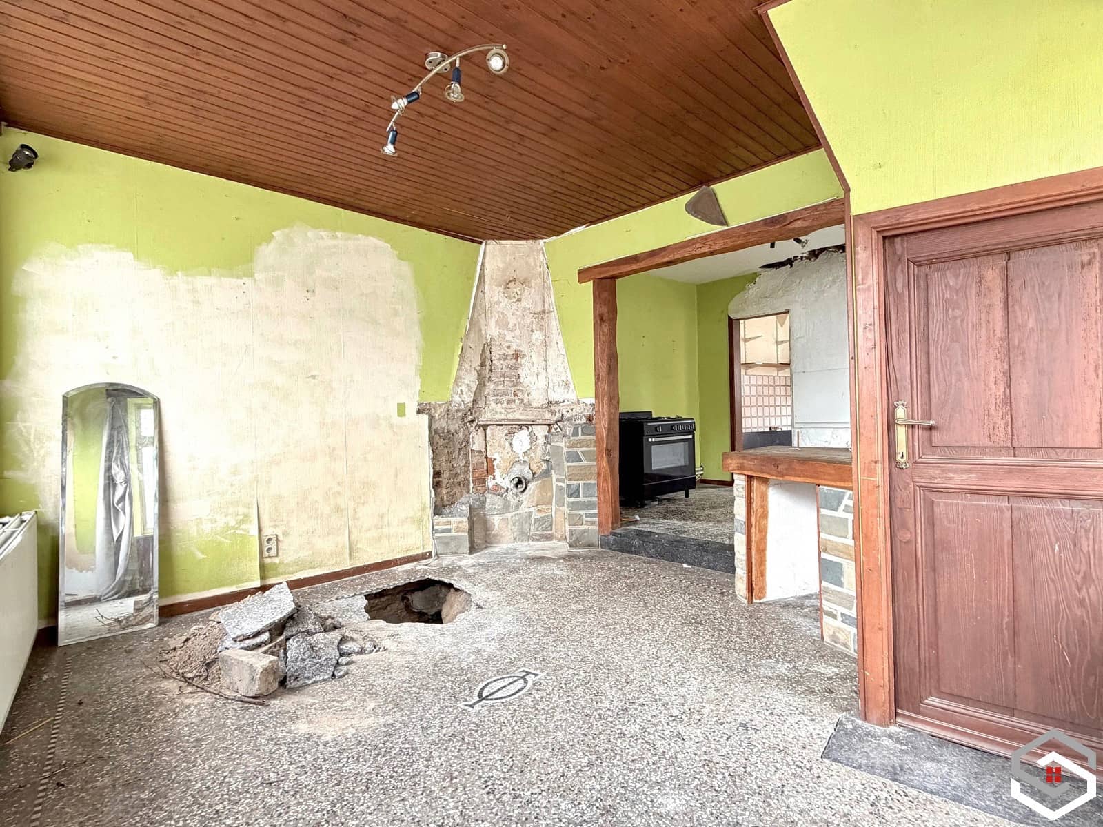 MAISON À GROS POTENTIEL - POSS. 4 CHAMBRES - IDÉAL INVEST — photo 4