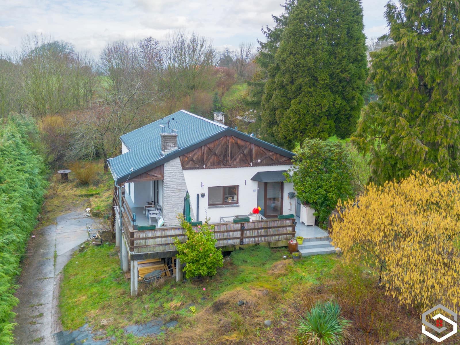 SUPERBE BUNGALOW 4F - 2CH - JARDIN - NEW TOITURE - ELEC OK
